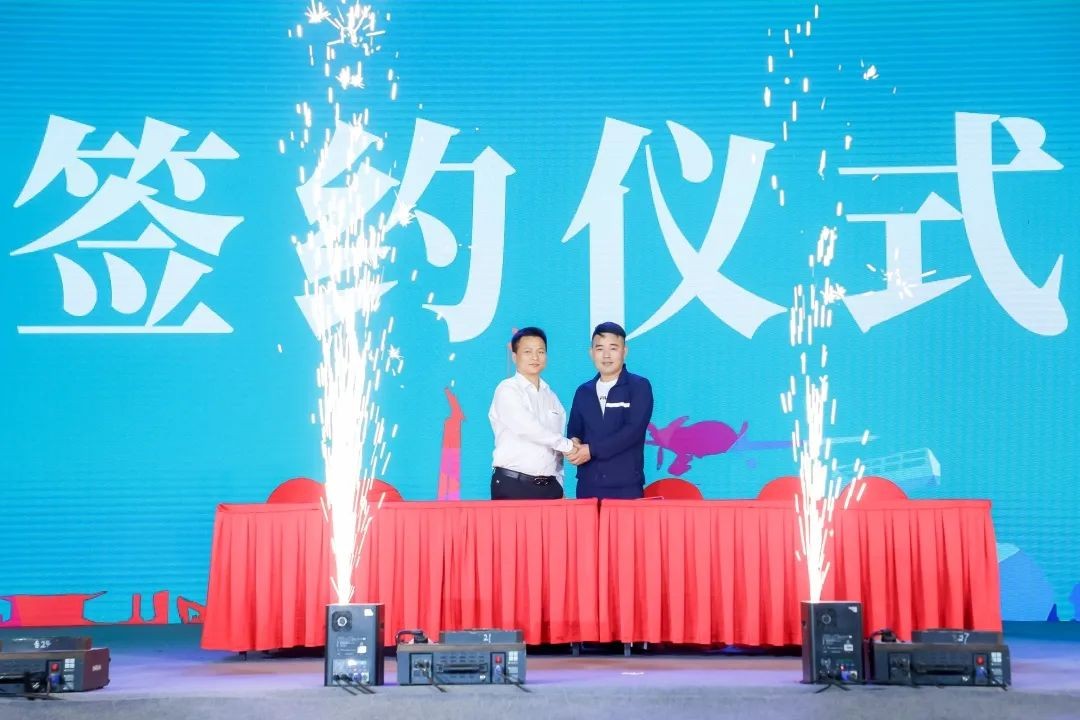 “機(jī)甲盛宴”長沙展圓滿收官！山河智能展區(qū)亮點精彩回顧