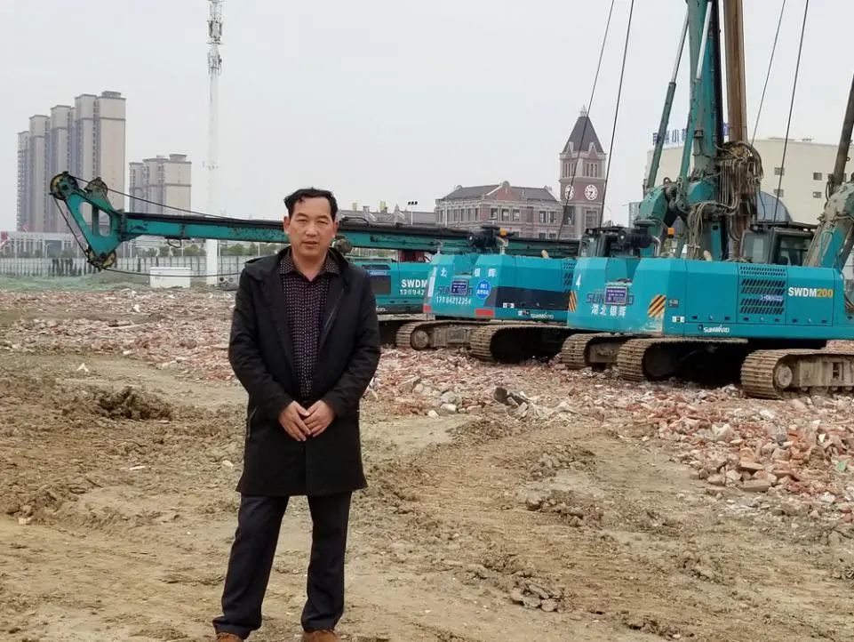 颯！他以11臺旋挖鉆占領(lǐng)荊州房建市場